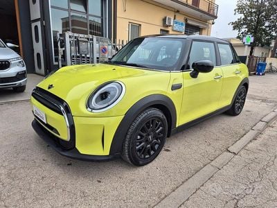 Usata Mini Cooper Classic 136 CV (100 kW) 2023 Verde Utilitaria