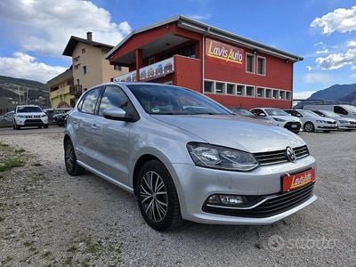 Usata VW Polo Comfortline 75 CV (55 kW) 2016 Grigio Berlina