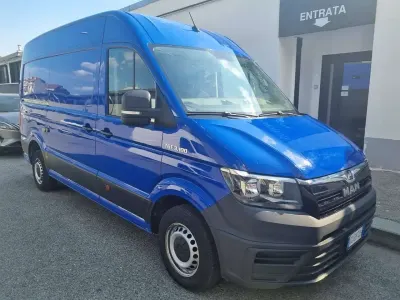 Usata VW Crafter 102 CV (75 kW) 2021 Ocean blue Furgone