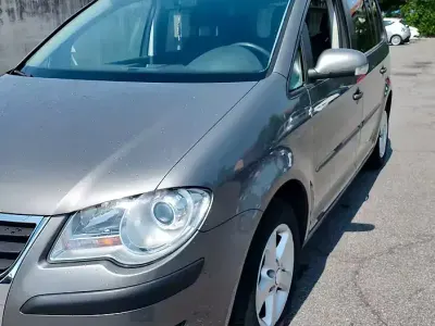 Usata VW Touran 102 CV (75 kW) 2007 Grigio Monovolume