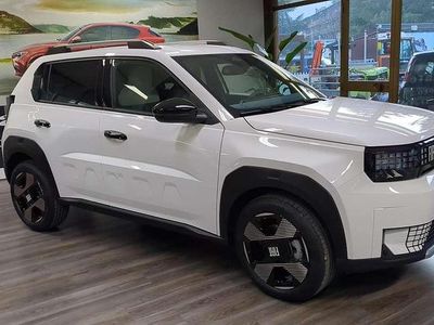Nuova Fiat Grande Panda La Prima 101 CV (74 kW) 2025 Bianco Utilitaria