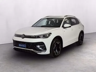 Usata VW Tiguan R-line 150 CV (110 kW) 2024 Pure white SUV