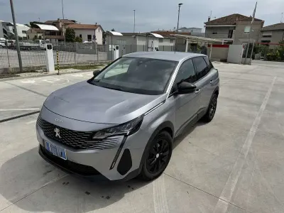 Usata Peugeot 3008 Business-Line 131 CV (96 kW) 2021 SUV
