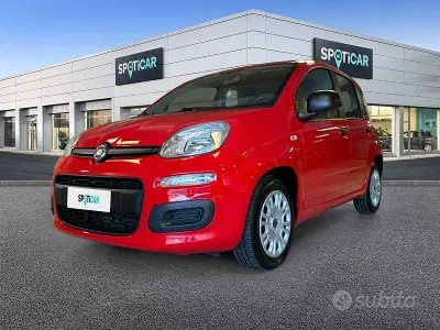 Usata Fiat Panda S 70 CV (51 kW) 2022 Rosso Utilitaria