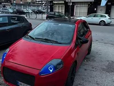 Usata Fiat Grande Punto 90 CV (66 kW) 2008 Rosso Utilitaria
