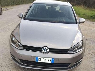 Usata VW Golf VII Highline 110 CV (80 kW) 2017 Berlina