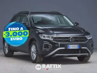 Usata VW T-Roc Life 150 CV (110 kW) 2025 Deep black SUV