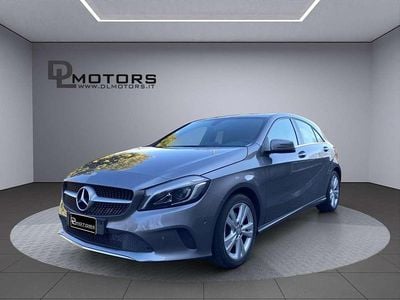 Usata Mercedes A180 122 CV (89 kW) 2016 Grigio Berlina