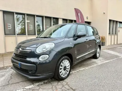Usata Fiat 500L Living 105 CV (77 kW) 2014 Grigio Monovolume