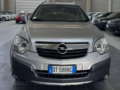 Usata Opel Antara Edition+ 150 CV (110 kW) 2009 Argento SUV