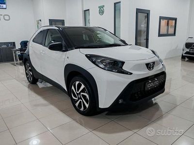 Usata Toyota Aygo X Trend 72 CV (52 kW) 2025 Bianco SUV