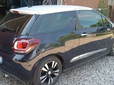 Usata Citroën DS3 So Chic 82 CV (60 kW) 2013 Nero Berlina
