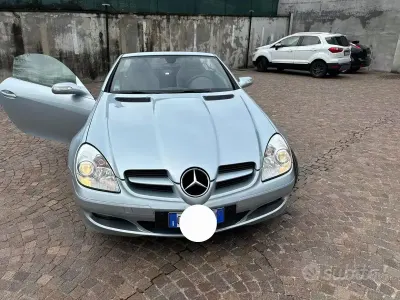 Usata Mercedes SLK200 163 CV (119 kW) 2007 Grigio Cabrio