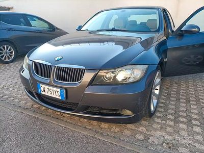 Begagnad BMW 320 163 HK (119 kW) 2006 Sedan