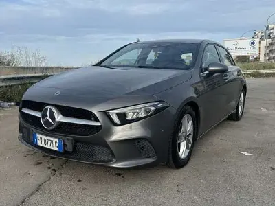 Usata Mercedes A180 Business 116 CV (85 kW) 2019 Berlina