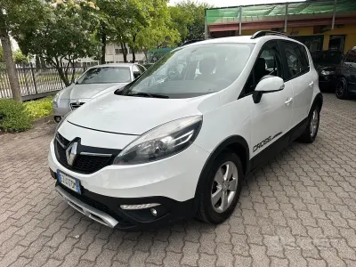 Usata Renault Scénic III XMOD 110 CV (80 kW) 2015 Bianco Monovolume