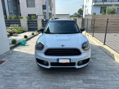 Usata Mini Cooper D Countryman Business 150 CV (110 kW) 2018 Bianco SUV