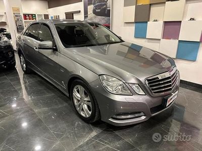 Usata Mercedes E350 Elegance 231 CV (169 kW) 2012 Grigio Berlina