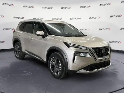 Nuova Nissan X-Trail Tekna 163 CV (119 kW) 2026 Grigio SUV