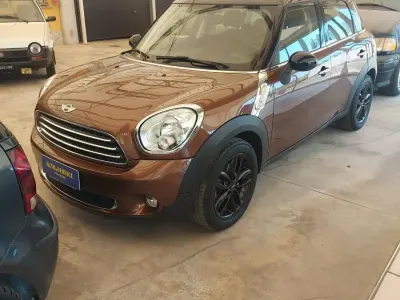 Usata Mini Cooper D Countryman 111 CV (81 kW) 2013 Marrone SUV