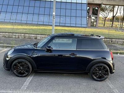 Begagnad Mini Cooper S Classic 178 HK (130 kW) 2022 Halvkombi