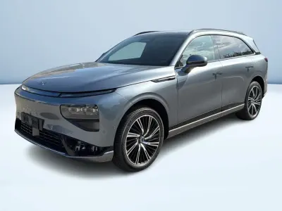Usata XPENG G9 RWD Standard Range 258 kW (351 CV) 2026 Grigio metallizzato SUV