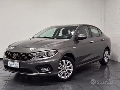 Usata Fiat Tipo Lounge 120 CV (88 kW) 2016 Grigio Berlina
