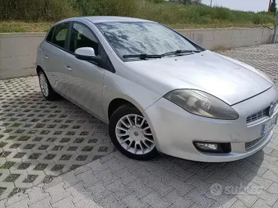 Usata Fiat Bravo 120 CV (88 kW) 2010 Grigio Utilitaria