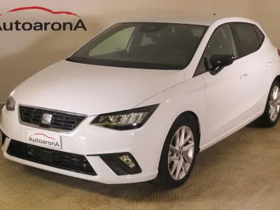 Käytetty Seat Ibiza FR 116 HP (85 kW) 2025 Valkoinen Viistoperä