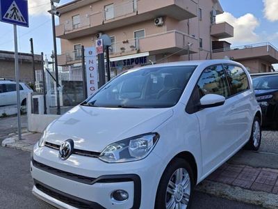 Usata VW up! high up! 90 CV (66 kW) 2017 Bianco Utilitaria