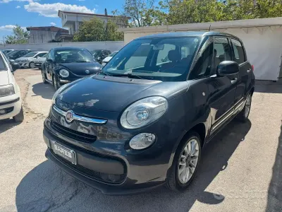 Begagnad Fiat 500L Pop Star 85 HK (62 kW) 2015 Grå Minibuss