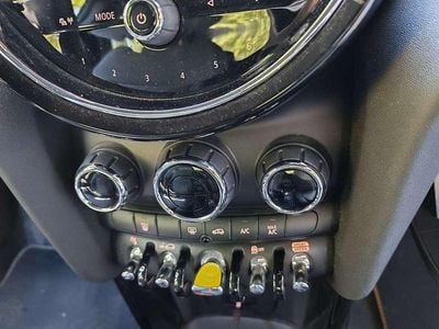 Usata Mini Cooper Coupé Resolute Edition 75 kW (102 CV) 2022 Nero Coupé