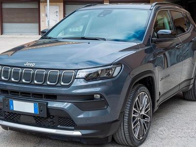 Grigio Usata 2022 Jeep Compass Limited SUV | 21.200 € (Buon prezzo)