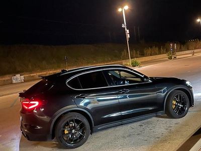 Usata Alfa Romeo Stelvio Super 180 CV (132 kW) 2017 Nero SUV