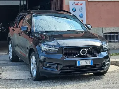 Usata Volvo XC40 R-Design 150 CV (110 kW) 2020 Nero SUV