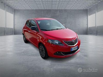 Usata Lancia Ypsilon S 69 CV (50 kW) 2022 Rosso Utilitaria