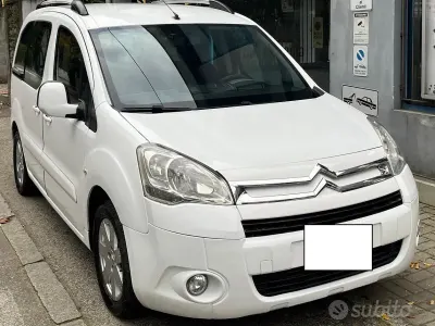 Usata Citroën Berlingo 92 CV (67 kW) 2011 Bianco Monovolume