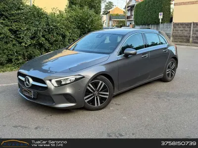 Usata Mercedes A180 136 CV (100 kW) 2022 Grigio Berlina