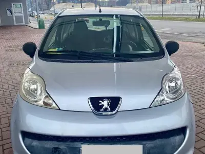 Usata Peugeot 107 68 CV (50 kW) 2006 Grigio Utilitaria