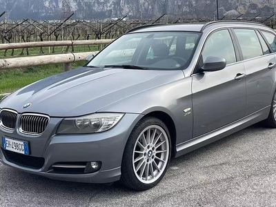 Usata BMW 320 184 CV (135 kW) 2011 Grigio Station wagon