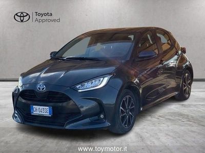 Usata Toyota Yaris Hybrid Trend 116 CV (85 kW) 2022 Grigio Berlina