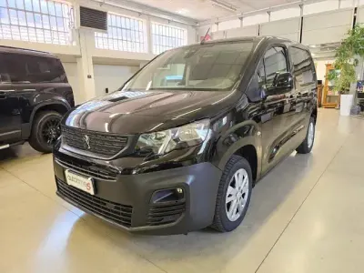 Usata Peugeot Partner S 131 CV (96 kW) 2020 Nero Monovolume