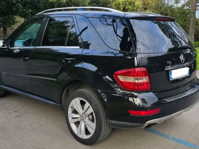 Usata Mercedes ML320 Sport Edition 224 CV (164 kW) 2009 Nero SUV