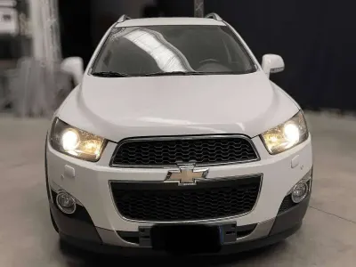 Usata Chevrolet Captiva LTZ 184 CV (135 kW) 2012 Bianco SUV