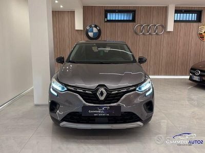 Usata Renault Captur Business 95 CV (69 kW) 2021 Grigio SUV