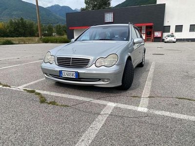 Mercedes C200