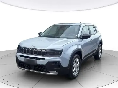 Usata Jeep Avenger Altitude 101 CV (74 kW) 2025 Grigio metall. SUV