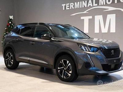 Usata Peugeot 2008 GT 131 CV (96 kW) 2023 Grigio SUV