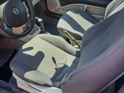 Usata Fiat Punto 69 CV (50 kW) 2005 Blu Utilitaria