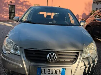 Usata VW Polo 75 CV (55 kW) 2008 Grigio Utilitaria